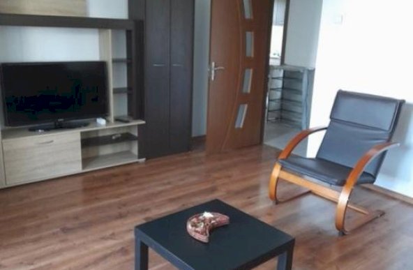 Apartament 2 cam, decomandat, 8 min metrou Titan si parc IOR