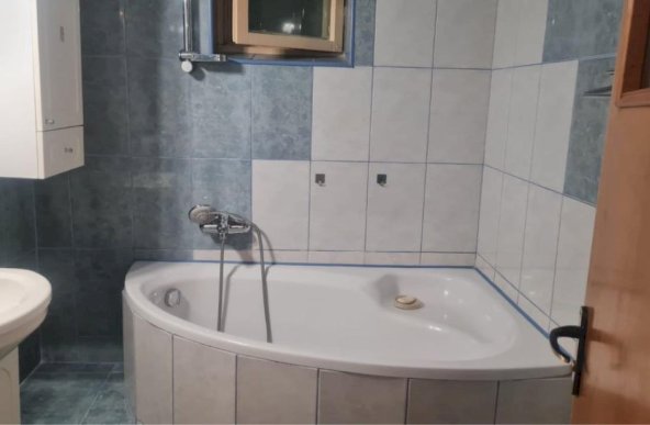 Apartament 3 camere Crangasi