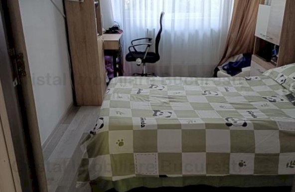 Apartament 3 camere de vanzare Gorjului ,Rosia Montana, bloc anvelopat.