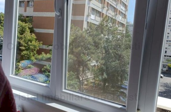 Apartament 3 camere de vanzare Gorjului ,Rosia Montana, bloc anvelopat.