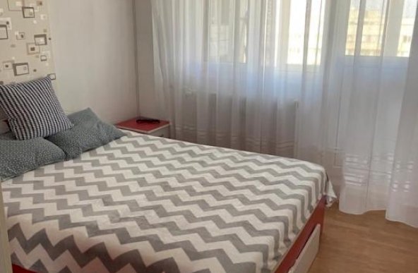 Apartament 4 camere de vanzare Veteranilor