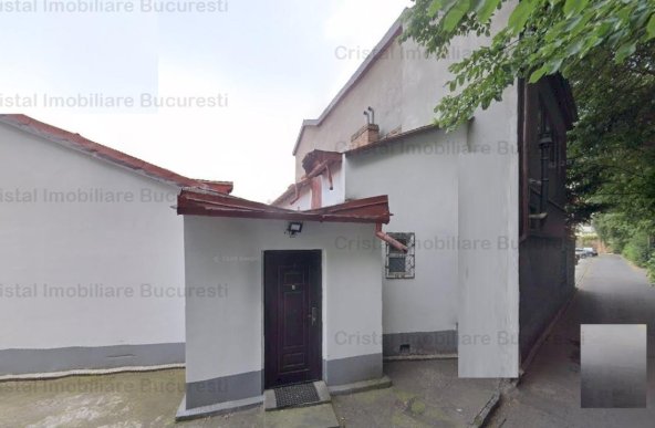 CASA cu centrala. BUDAPESTA. Studio generos: 2 camere, plus birou, pivnita, pod. 