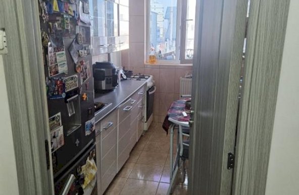 Apartament 2 camere de vanzare Giulesti