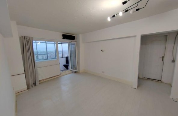 Apartament luminos  2 camere, metrou Brancoveanu. 