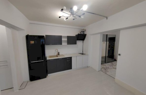 Apartament luminos  2 camere, metrou Brancoveanu. 