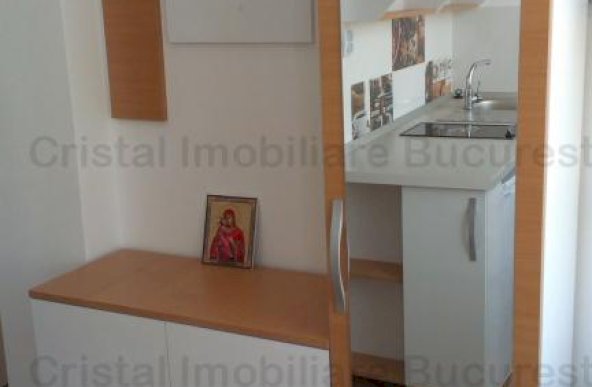 Apartament 2 camere. Cu vedere la Bld. Cantemir. Unirii. Cu Centrala. INVESTITIE. 