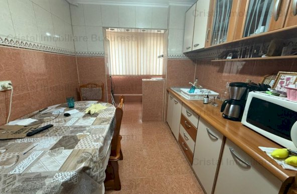 Apartament 4 camere, geam baie, centrala proprie, 7 min metrou Dristor