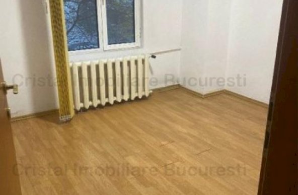 Vanzare Apartament 3 Camere Stradal pe Octavian Goga