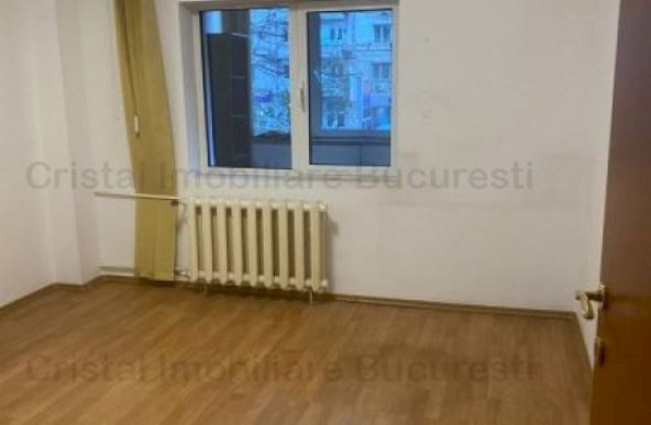 Vanzare Apartament 3 Camere Stradal pe Octavian Goga