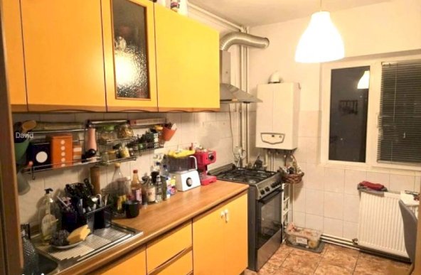 Vanzare Apartament 2 Camere stradal pe Calea Vitan, Mall Vitan Centrala