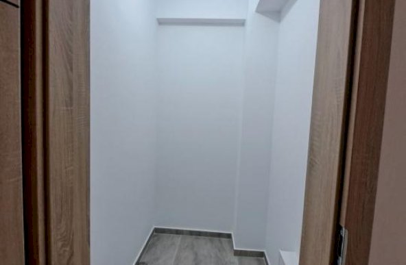 Apartament 2 camere de vanzare Gorjului ,Valea lunga