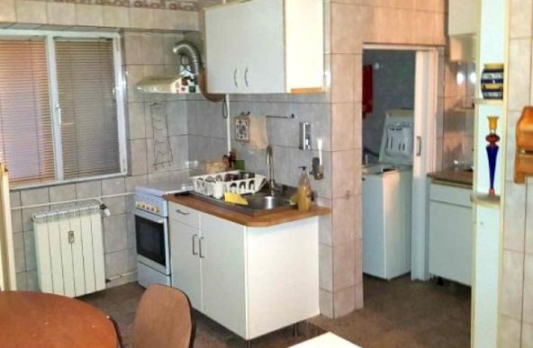 Vanzare Apartament 3 Camere Stradal pe Bd Nerva Traian