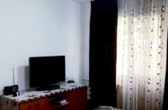 Apartament 4 camere, Sector 5