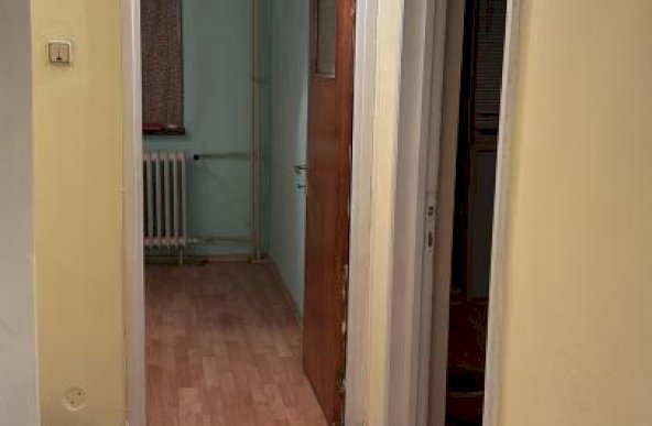 Apartament 3 camere decomandat langa Auchan Titan