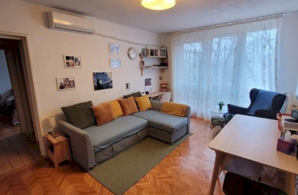 Apartament 3 camere Titan- Costin Georgian