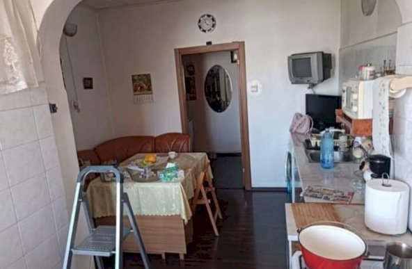 Apartament 2 camere, decomandat, Baba Novac