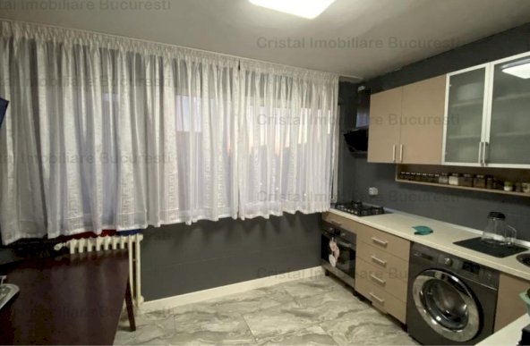 Apartament luminos 3 camere, Bld. Brancoveanu, zona Covasna.