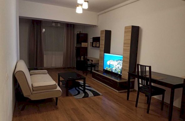 Inchiriez apartament 2 camere, zona Decebal, decomandat cu centrala proprie