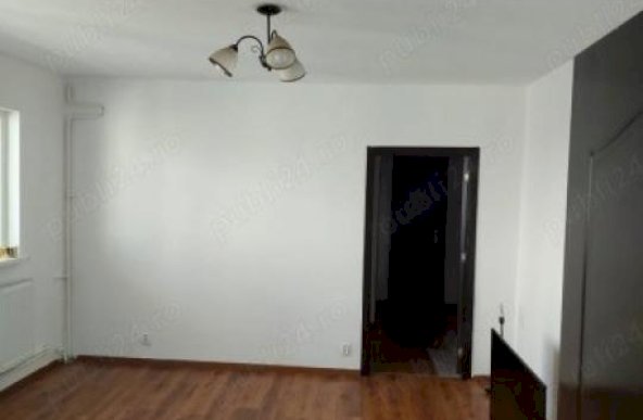 Apartament 3 camere, decomandat, renovat, centrala proprie, 2 minute metrou