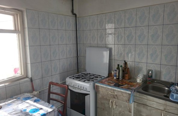 Apartament  3 camere ,Zona Rahova