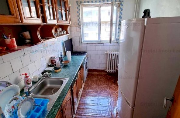 Apartament 3 camere, semidecomandat, confort 1, boxa de depozitare