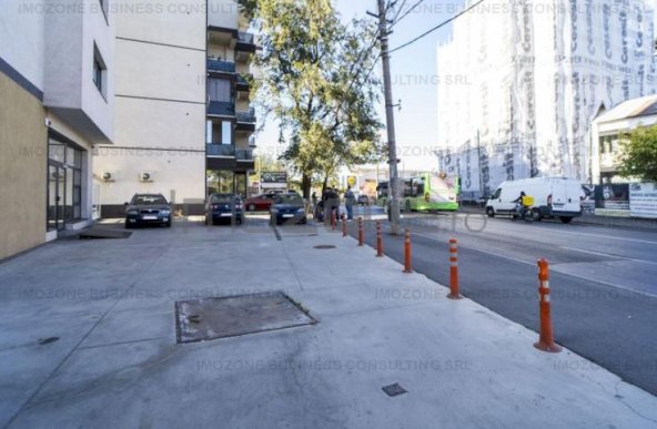 Cauti un Spatiu Comercial?  70 mp, Bld. Uverturii,  Stradal, Trafic Intens