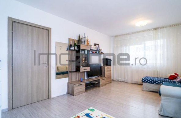 Apartament 2 camere, decomandat, bloc 2019, teren 44 mp, parcare – Comision 0%!