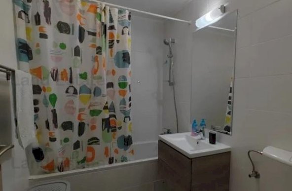 Apartament cu 4 camere Calea Rahovei ( Vedere Spate ) 