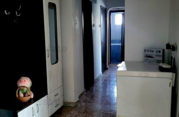 Apartament cu 3 camere Dristor - Râmnicu Vâlcea