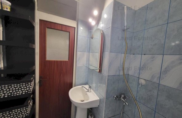 Apartament cu 4 camere Rahova - Margeanului