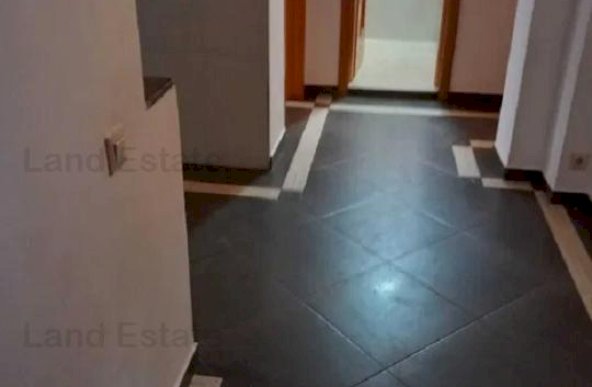 Apartament cu 3 camere | Centrala Proprie | Nerva Traian