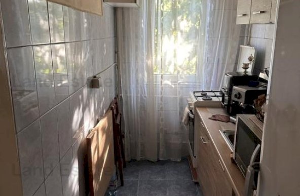 Vanzare 2 camere zona Brancoveanu 