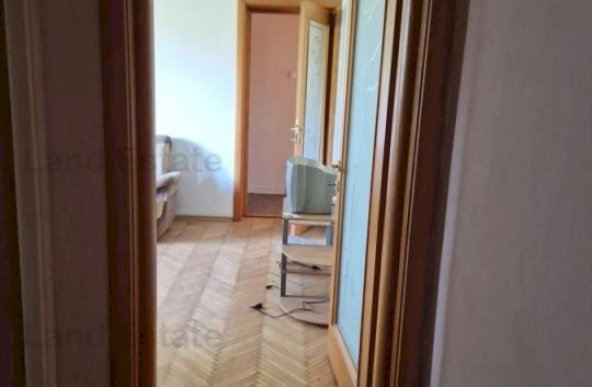 Apartament 3 camere in zona Brancoveanu 