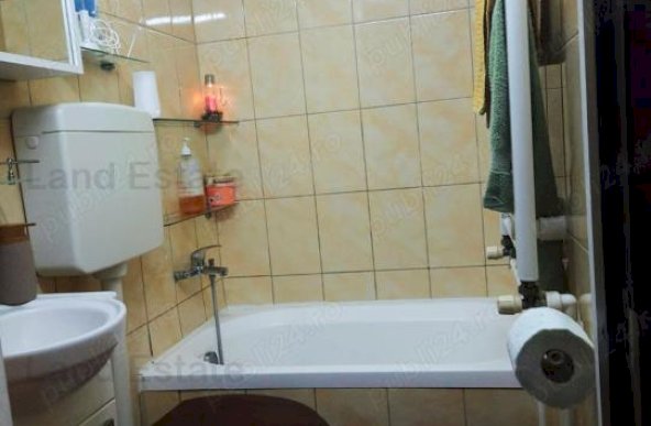 Vanzare apartament - 7 minute metrou 