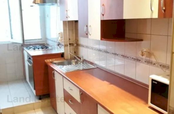 Apartament cu 3 camere Rahova-Posibilitate de montare Centrala