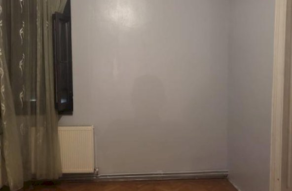 4 camere in vila Titulescu - Banu Manta