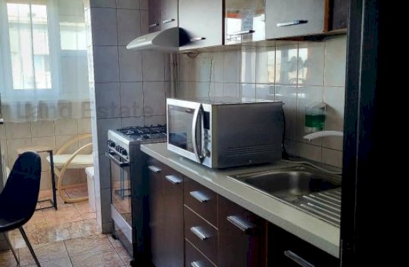 Apartament cu 3 camere Dristor - Râmnicu Vâlcea