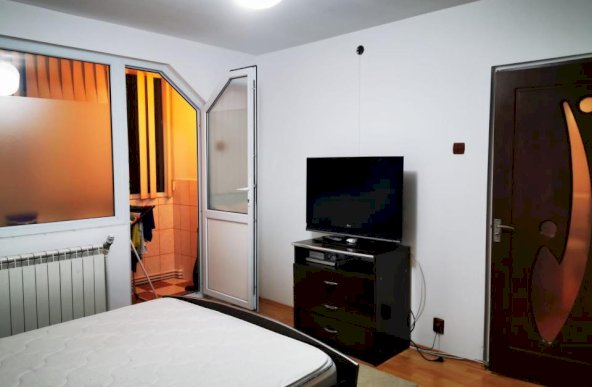 3 camere Brancoveanu ( 10 minute metrou ) 