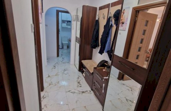 Apartament 3 camere in zona Drumul Gazarului - Bloc Reabilitat