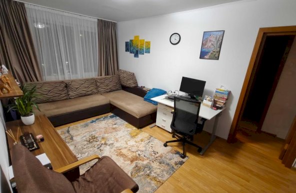 Apartament cu 3 camere in zona Basarabia - Chisinau 