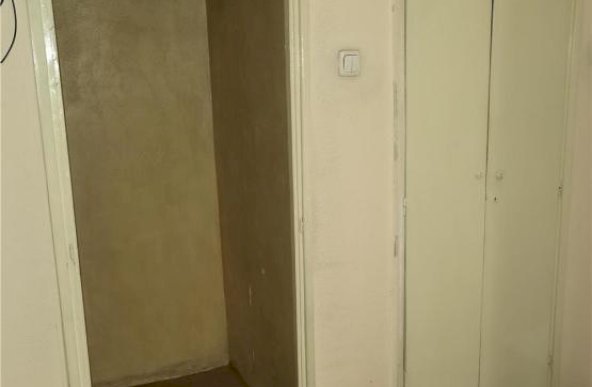 Apartament cu 3 camere in zona Gorjului (Centrala -Bloc Reabilitat)