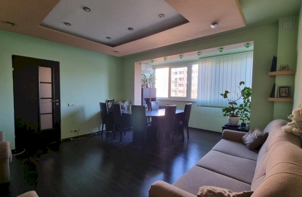 Apartament cu 3 camere in zona Lujerului - Piata Veteranilor 