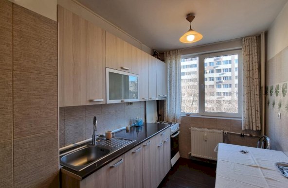 Apartament cu 3 camere in zona Lujerului - Piata Veteranilor 