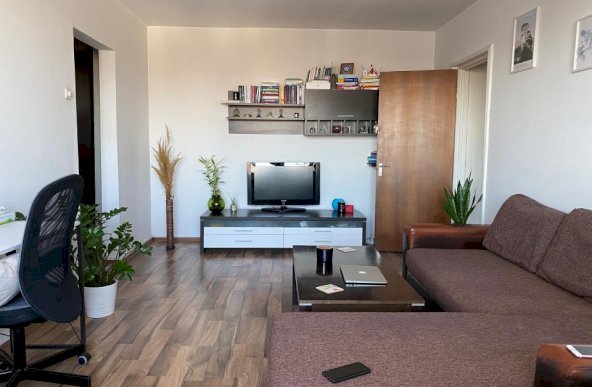  Apartament cu 2 camere Costin Georgian