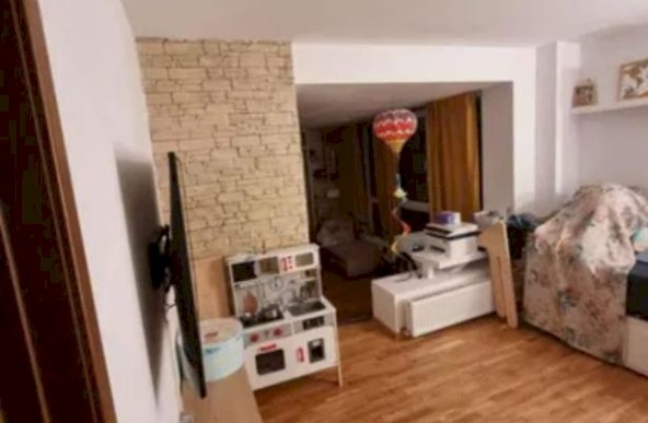 Apartament 3 Camere Renovat , Centrala Propie Drumul Taberei 