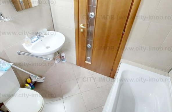 Inchiriere apartament 3 camere  BIROU 1100 euro/luna