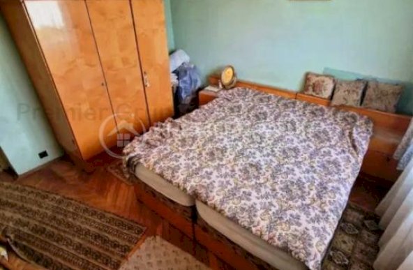 Etaj 3! Apartament 3 camere 2 băi, Nicolina-prima statie