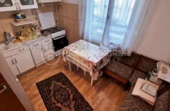 Etaj 3! Apartament 3 camere 2 băi, Nicolina-prima statie