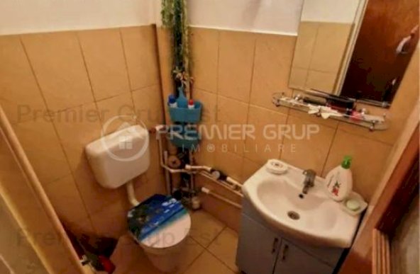 Etaj 3! Apartament 3 camere 2 băi, Nicolina-prima statie