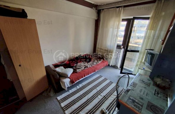 Etaj 3! Apartament 3 camere 2 băi, Pacurari, 72mp, CT